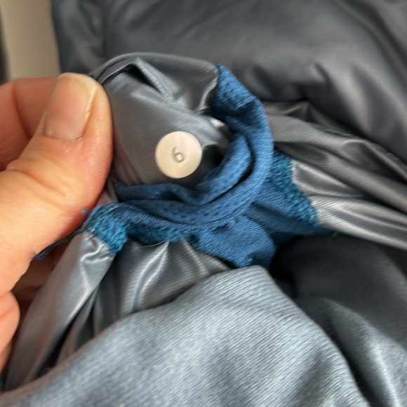 Lululemon Fluffin Awesome Jacket - Goose Down Size 6 - Picture 3 of 5